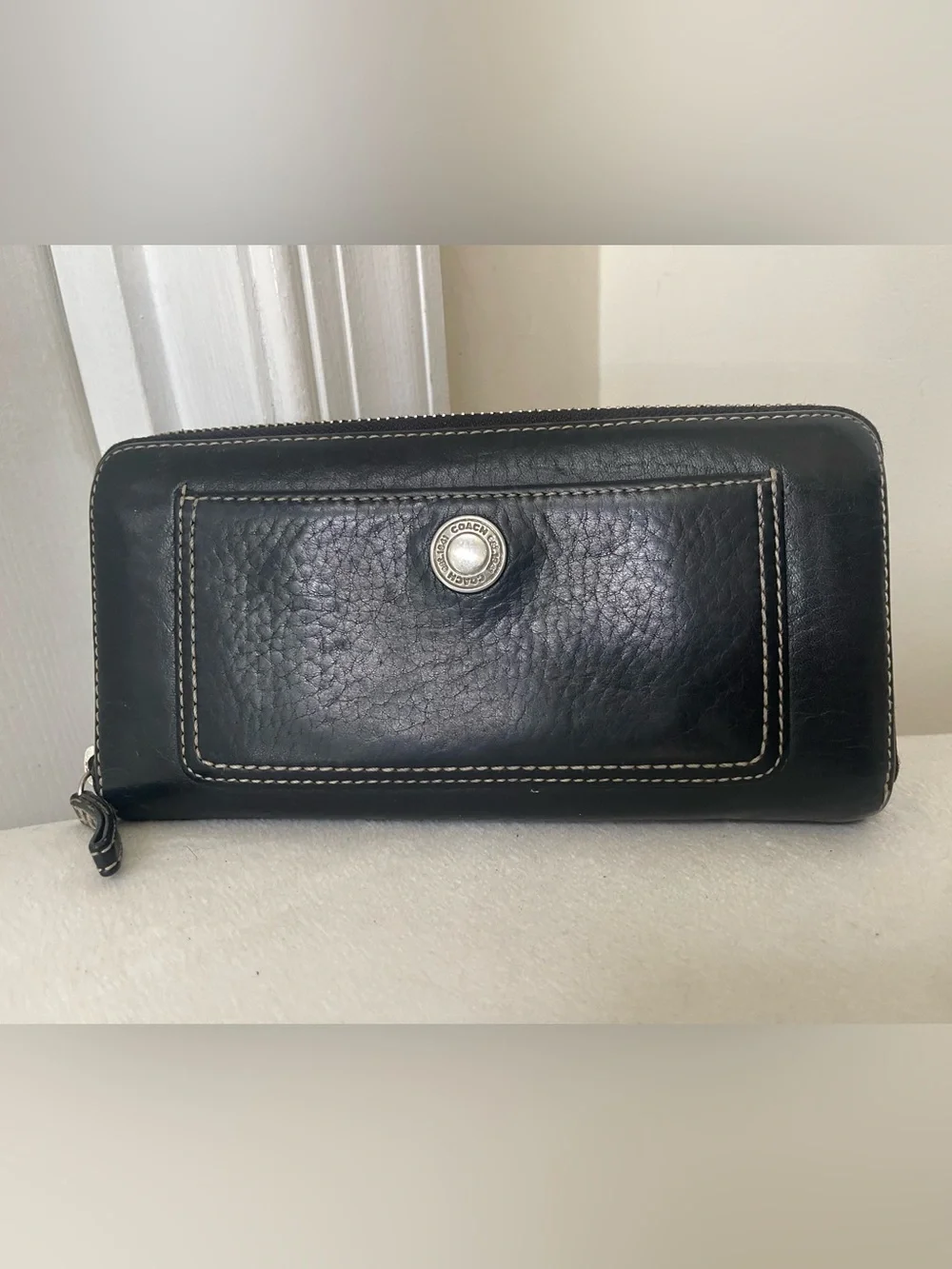 Coach Black Leather Zip Wallet with Contrast Stitching